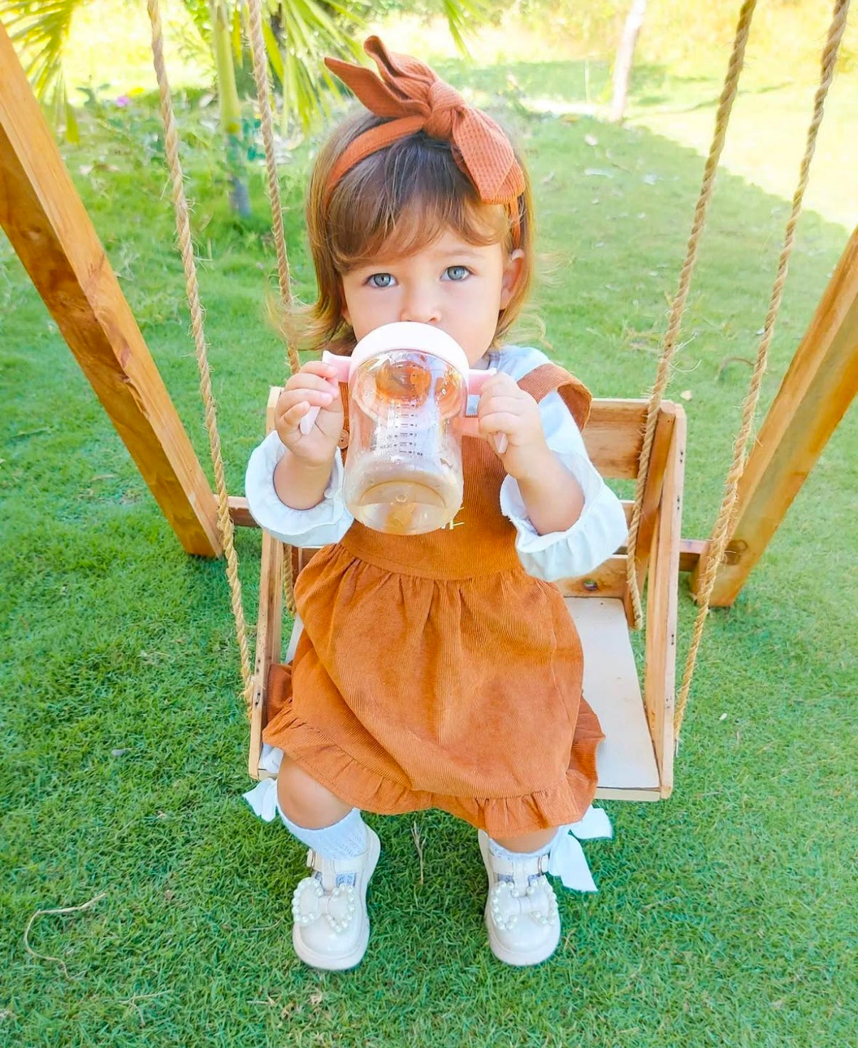 Gobelet à bec pour soins dentaires 210 ml (rose)