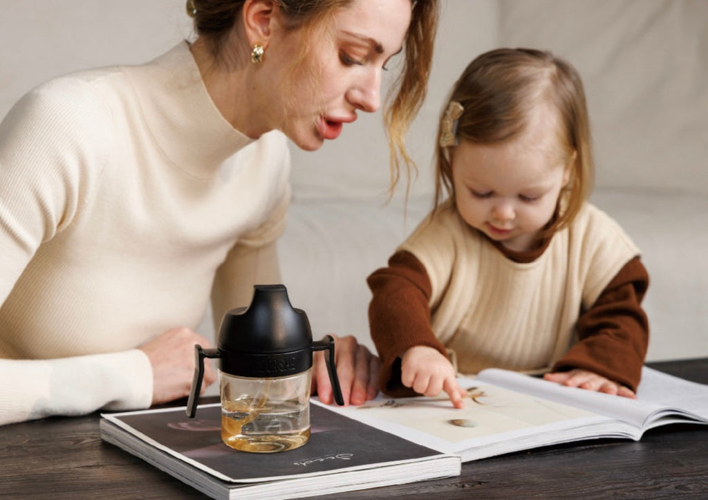 Gobelet à bec pour soins dentaires 300 ml (noir)