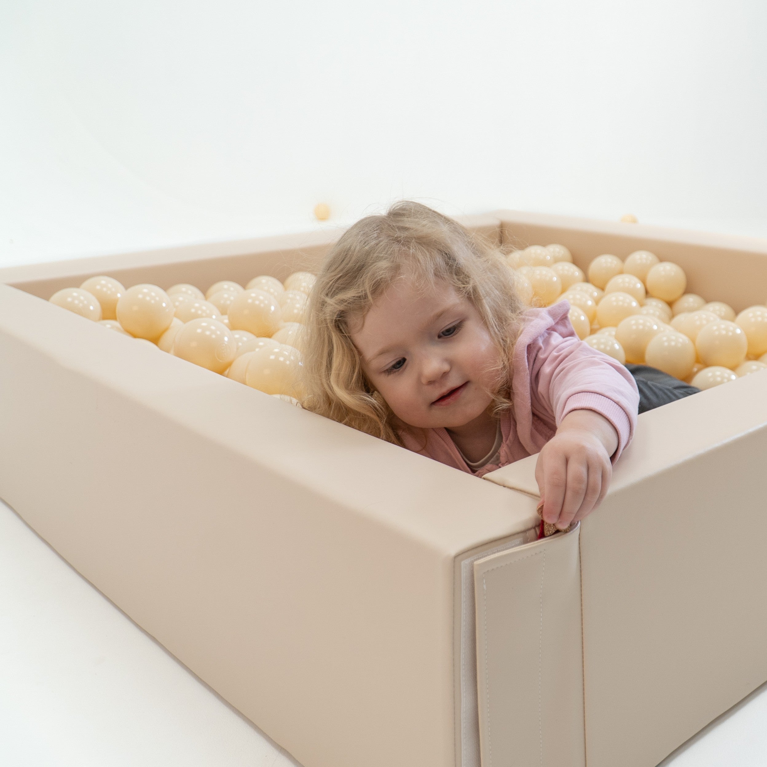 Soft Play Ball Pit Balls 500pc - Beige
